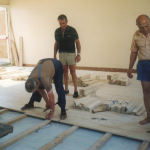 1993 Travaux parquet salle du bar