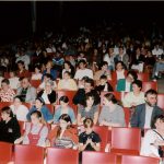 1998 Réunion salle de spectacle